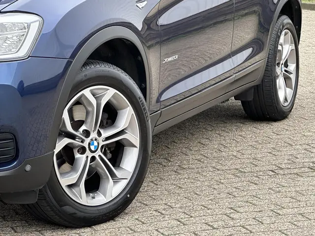 BMW X3 xDrive20i High Executive 2014 Benzine 9