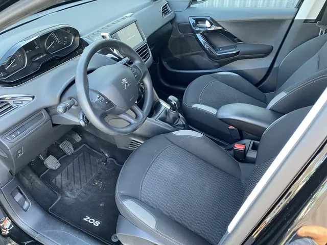 Peugeot 208 3