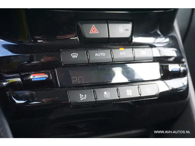 Peugeot 2008 1.2 PureTech GT-line 2017 Benzine 16