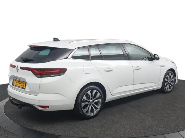 Renault Mégane Estate 1.3 TCe 140 Techno 2023 Benzine 2