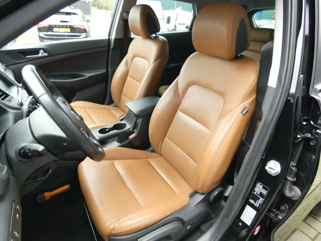 Hyundai Tucson HELAAS VERKOCHT!!! 2015 Benzine 8