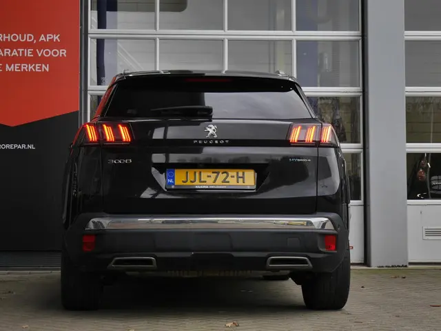 Peugeot 3008 1.6 HYbrid4 300 GT 2023 Hybride Benzine 4