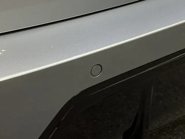 BMW 3 Serie Touring 318i 2023 Benzine 11