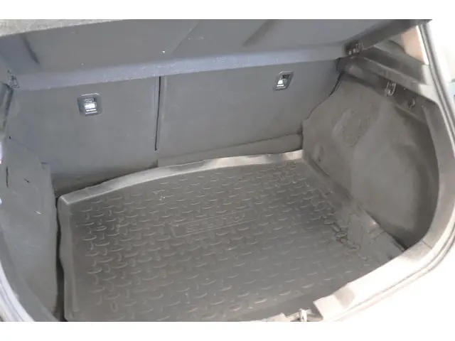 Toyota Auris 1.3 Now 2016 Benzine 20