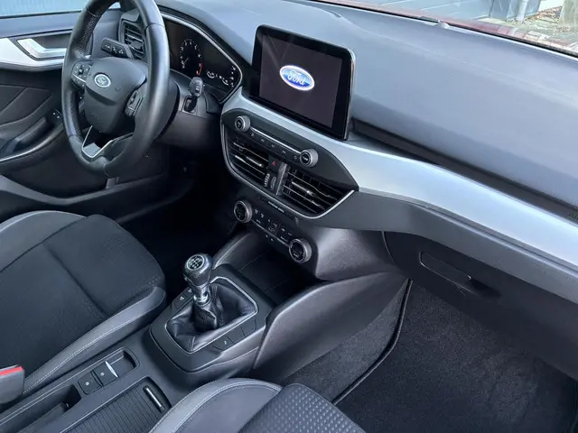 Ford Focus Wagon HELAAS VERKOCHT!!! 2019 Benzine 29