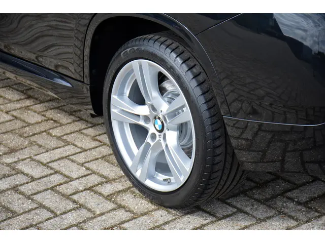 BMW X1 XDrive20i M Sport High Executive 2015 Benzine 33