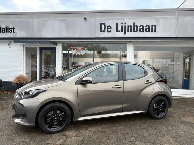 Toyota Yaris 1.5 Hybrid Dynamic 2023 Hybride Benzine 2