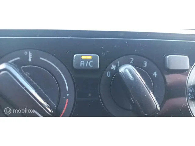 Volkswagen up! 1.0 BMT take up! 2016 Benzine 9