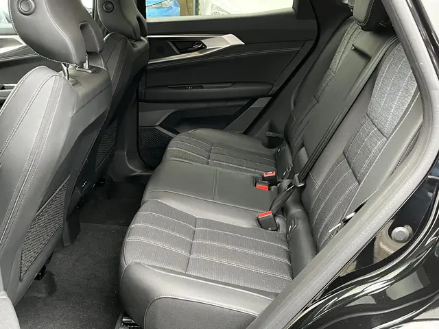 Renault Austral 1.3 160 X-Tronic Techno 2025 Benzine 26