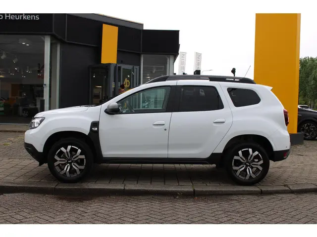 Dacia Duster TCe 130 Journey 2023 Benzine 30