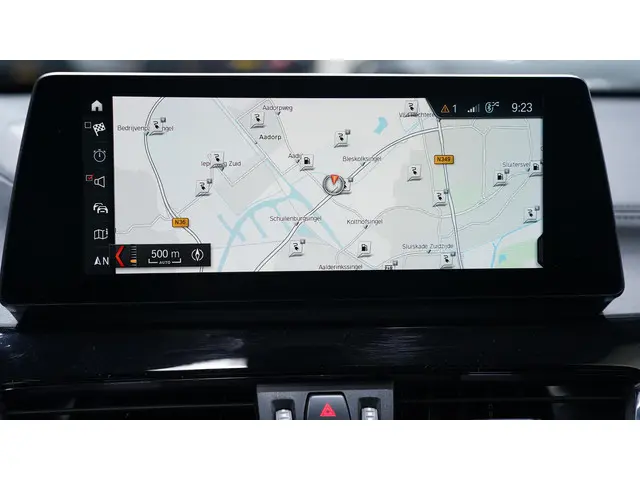 BMW X1 xDrive25e m Sport 2022 Hybride Benzine 36