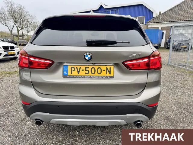 BMW X1 xDrive20i High Executive 2017 Benzine 5