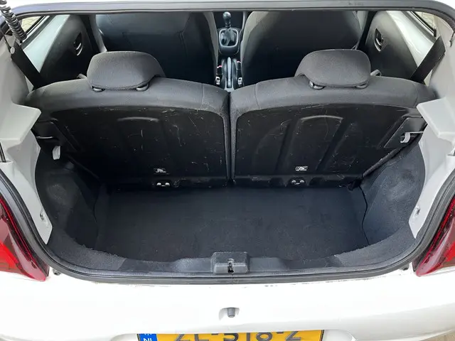 Peugeot 108 1.0 e-VTi Active 2019 Benzine 16