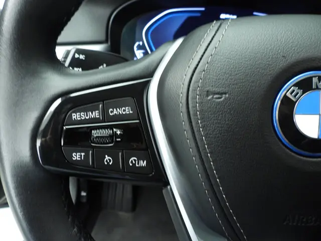 BMW 5 Serie Touring 530e 2023 Hybride Benzine 14