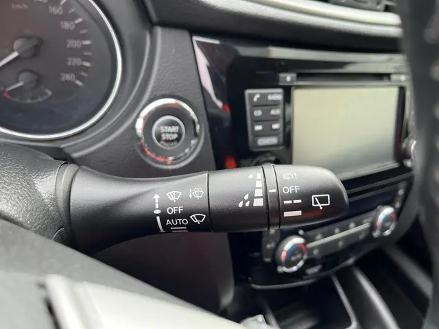 Nissan QASHQAI 1.2 Tekna - Front Schade - BPM 2014 Benzine 19