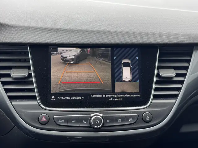 Opel Crossland 1.2 Turbo Elegance 2024 Benzine 24