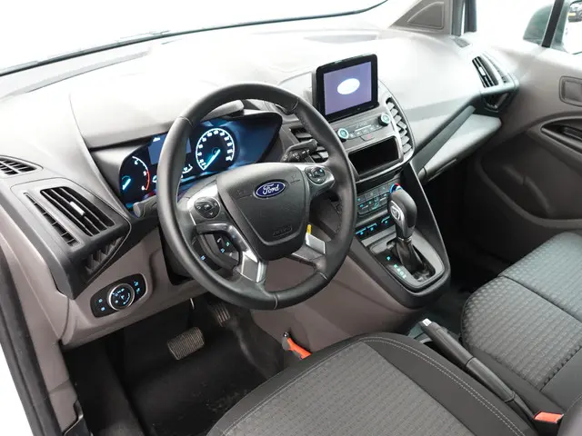Ford Transit Connect 2