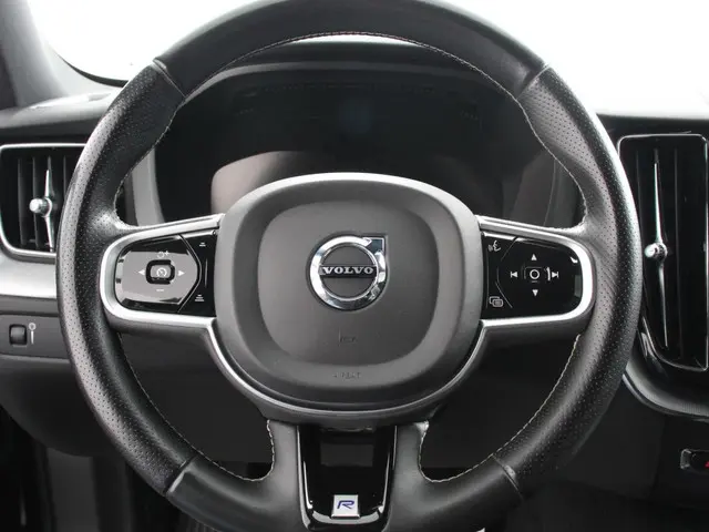 Volvo XC60 2.0 T5 R-Design Automaat 2019 Benzine 13