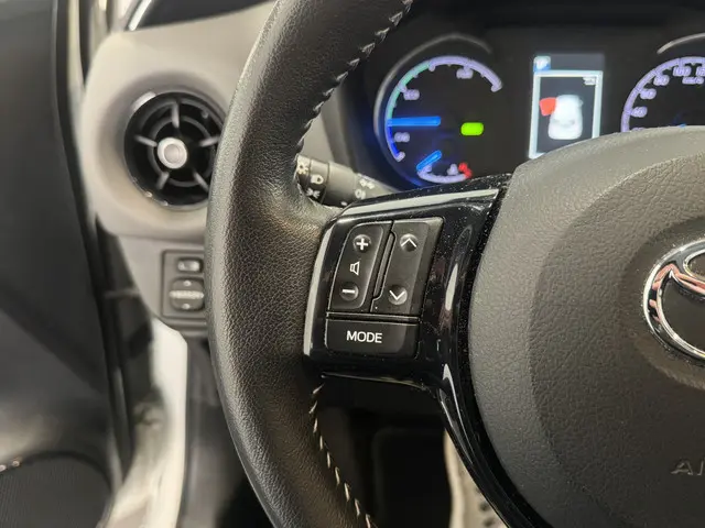 Toyota Yaris 1.5 Hybrid Aspiration 2017 Hybride Benzine 14