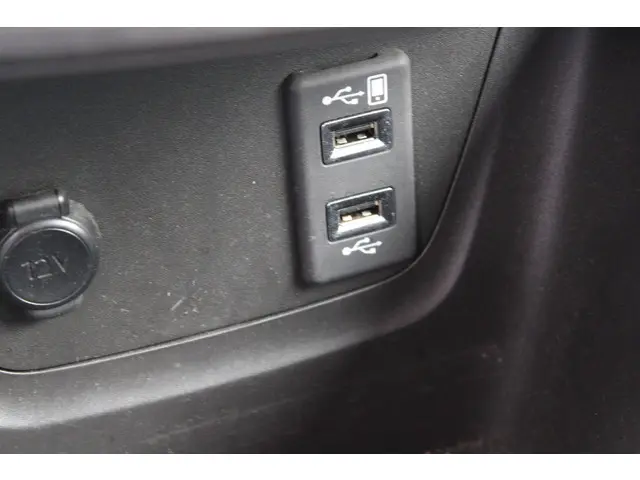 Opel Crossland 1.2 Turbo Business Edition 2021 Benzine 16