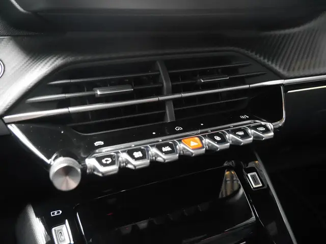 Peugeot e-208 EV GT 51 kWh 2024 Elektrisch 35