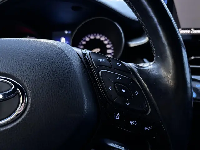 Toyota C-HR 1.8 Hybrid Style 2018 Hybride Benzine 23