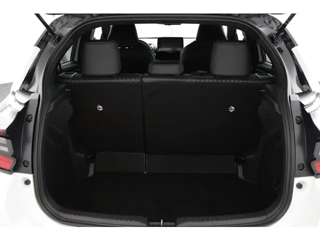 Toyota Yaris 1.5 Hybrid Executive 2022 Hybride Benzine 24