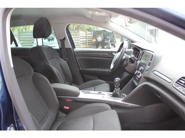 Renault Mégane Estate 1.3 TCe Limited 140 pk 2020 Benzine 12