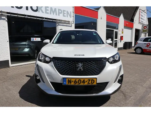 Peugeot 2008 1.2 130PK ALLURE PACK 2021 Benzine 23