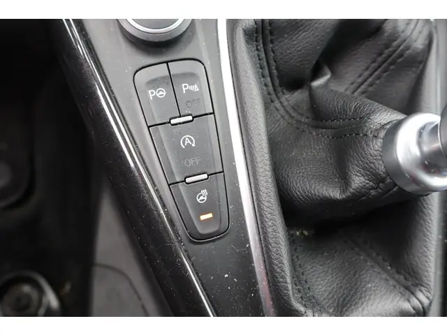 Ford Focus 1.0 Titanium Edition 2015 Benzine 10