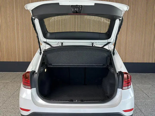 BMW X1 sDrive20i Executive 2015 Benzine 9