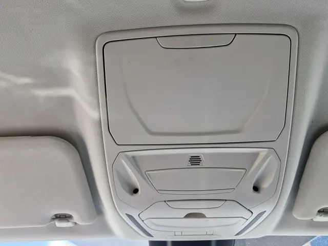 Ford C-MAX 1.0 Titanium 2013 Benzine 18