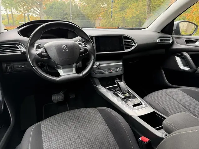 Peugeot 308 SW 1.5 BlueHDi Blue Lease Allure 2021 Diesel 7