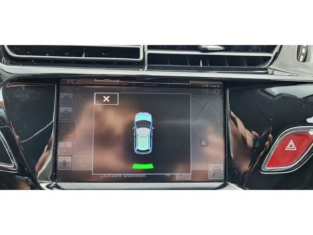 Citroën C3 1.2 PureTech Exclusive 2015 Benzine 19