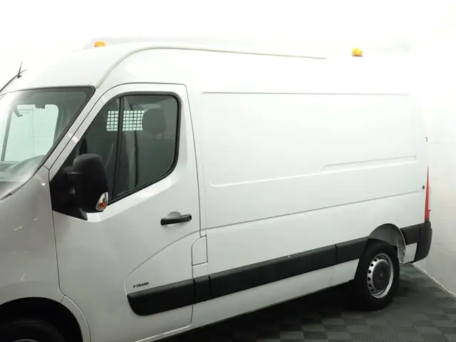 Opel Movano 2.3 CDTI L2H3 Aut- 2015 Diesel 23