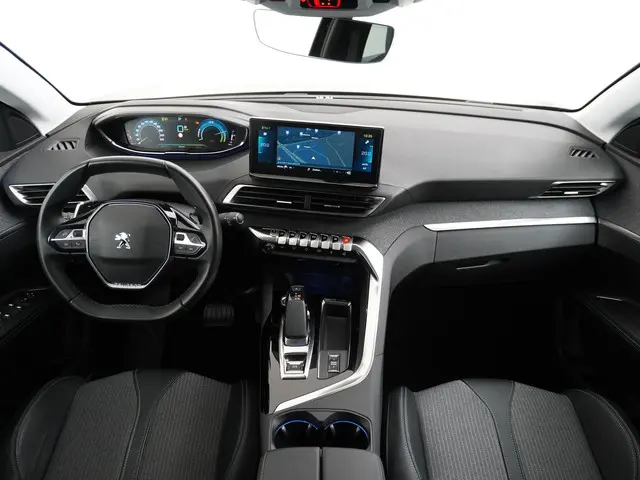 Peugeot 3008 1.6 HYbrid 225 Allure 2022 Hybride Benzine 23