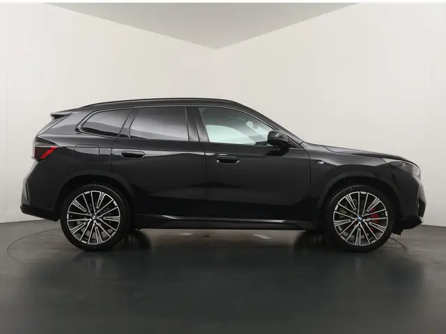 BMW X1 xDrive23i 2026 Benzine 8