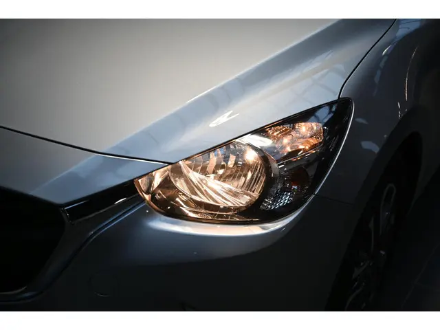 Mazda 2 Skyactiv-G 90 5MT Dynamic+ 2018 Benzine 4
