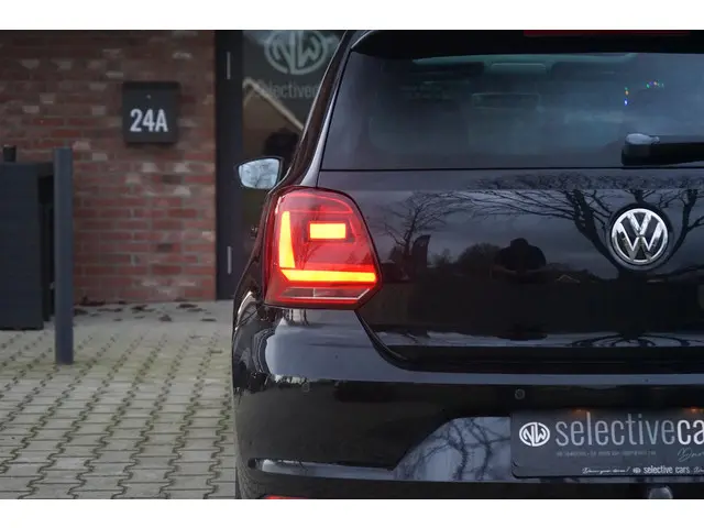 Volkswagen Polo 1.2 TSI First Edition 2014 Benzine 26