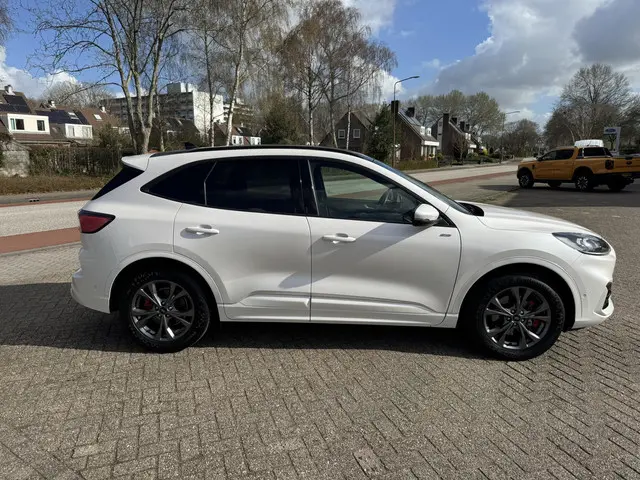 Ford Kuga 2.5 PHEV ST-Line X 2021 Hybride Benzine 8
