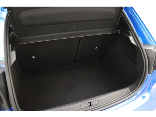 Peugeot 208 PureTech 100 Allure 2024 Benzine 16
