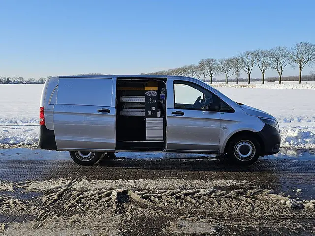 Mercedes-Benz Vito 110 2020 Diesel 10