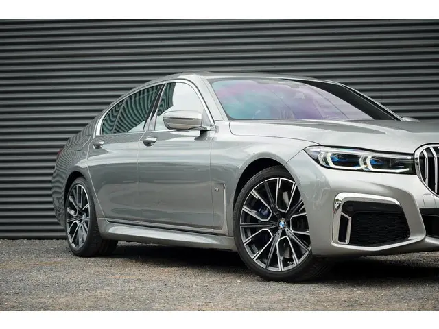 BMW 7 Serie 745e High Executive 2019 Hybride Benzine 62