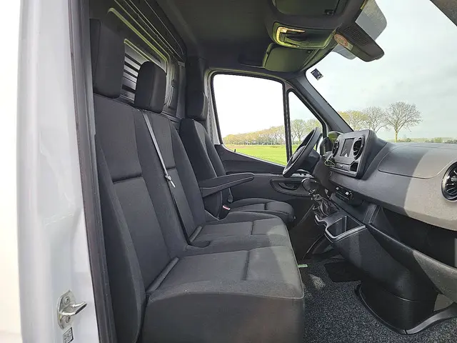 Mercedes-Benz Sprinter 317 2023 Diesel 7