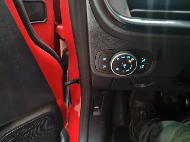 Ford Fiesta 1.0 EcoBoost Hybrid ST-Line X 2020 Benzine 36