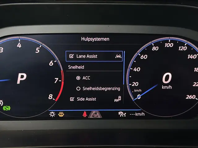 Volkswagen T-Roc 1.5 TSI R-Line Business 2024 Benzine 43