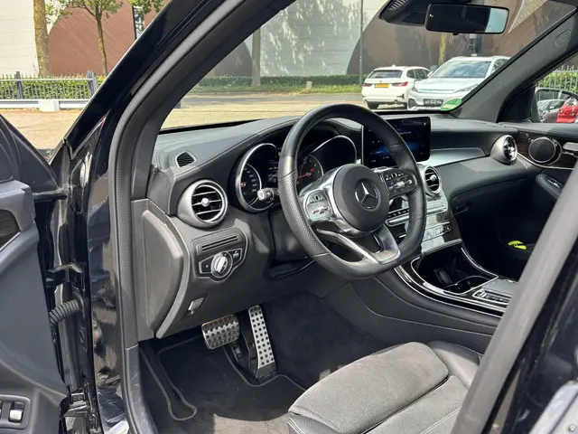 Mercedes-Benz GLC 300e 4MATIC 2022 Hybride Benzine 19
