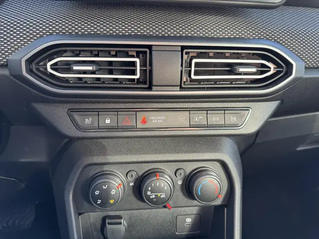 Dacia Sandero 1.0 TCe 90 Journey Automaat!! 2025 Benzine 14