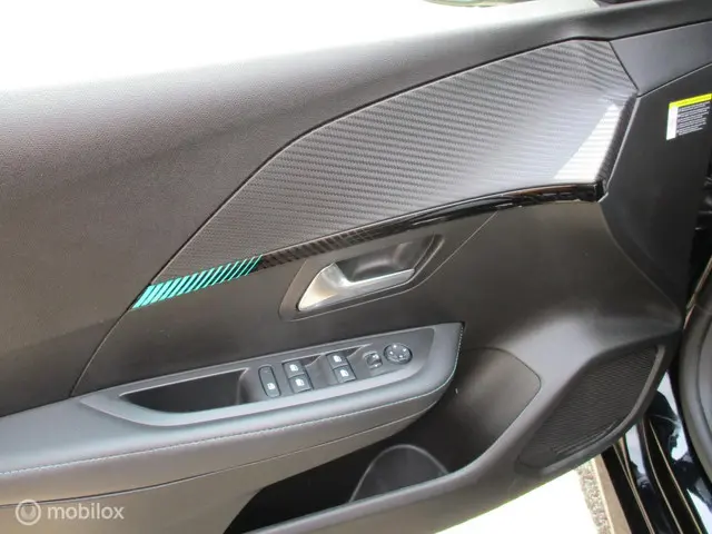 Peugeot 208 1.2 PureTech Allure Pack 2022 Benzine 6