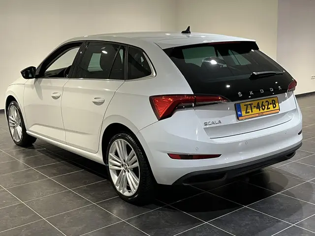 Škoda Scala 1.0 TSI First Edition 2019 Benzine 6